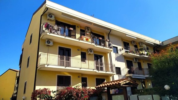appartamento in vendita ad Aci Catena in zona San Nicolò