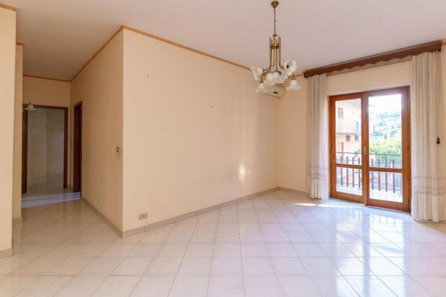 appartamento in vendita ad Aci Catena