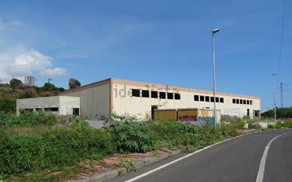 terreno edificabile in vendita ad Aci Catena