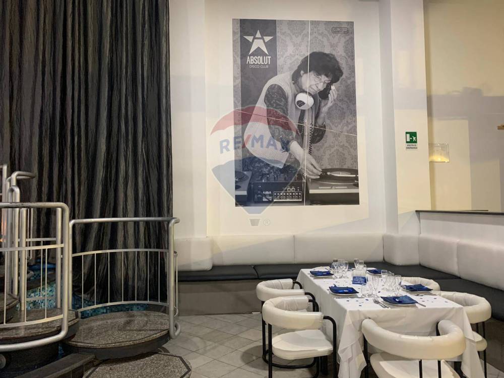 negozio in vendita ad Aci Catena