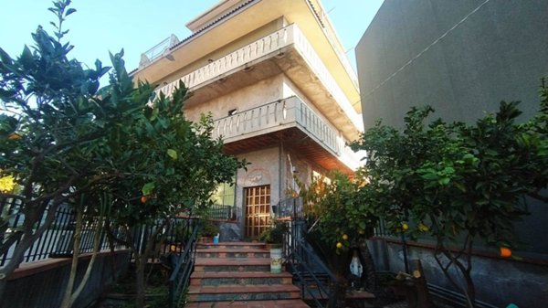 appartamento in vendita ad Aci Catena