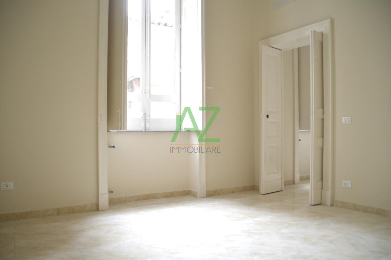 casa indipendente in vendita ad Aci Catena