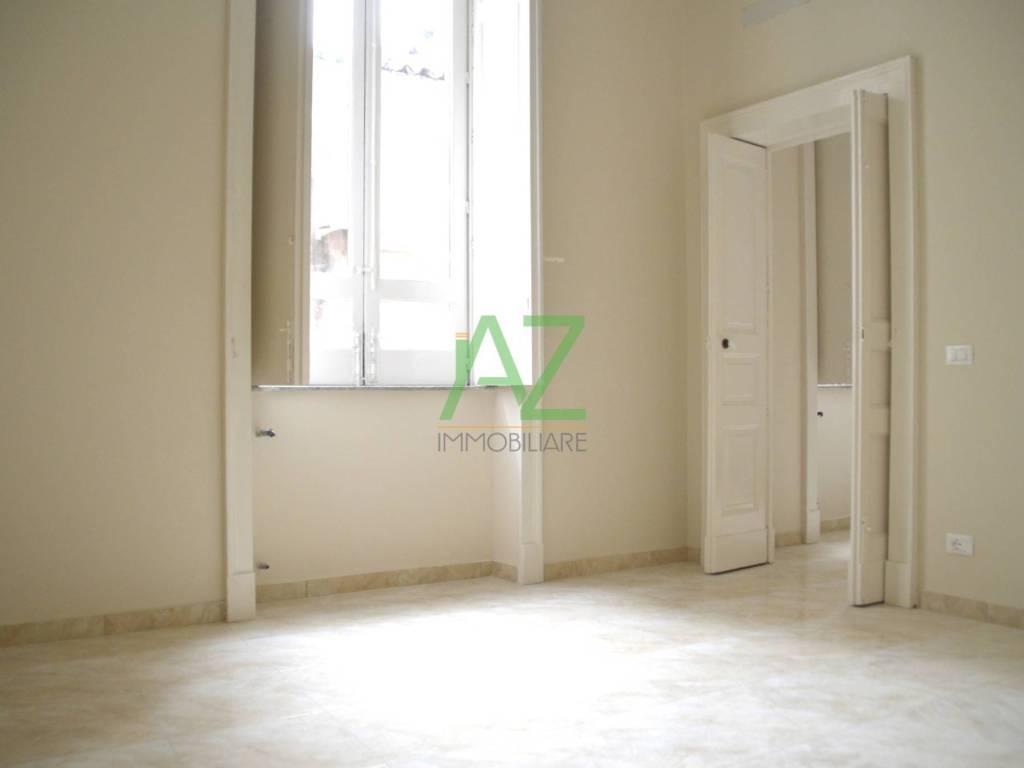 casa indipendente in vendita ad Aci Catena