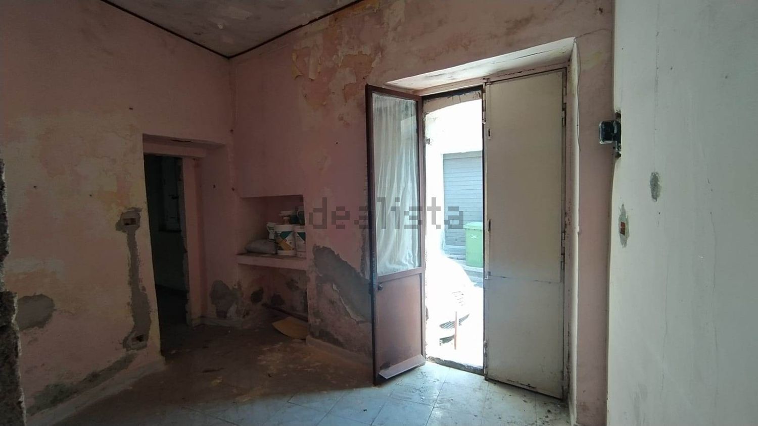 appartamento in vendita ad Aci Catena