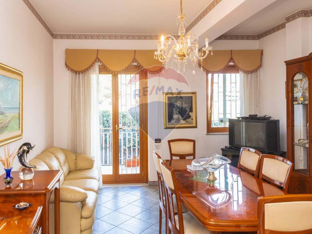 appartamento in vendita ad Aci Catena in zona San Nicolò