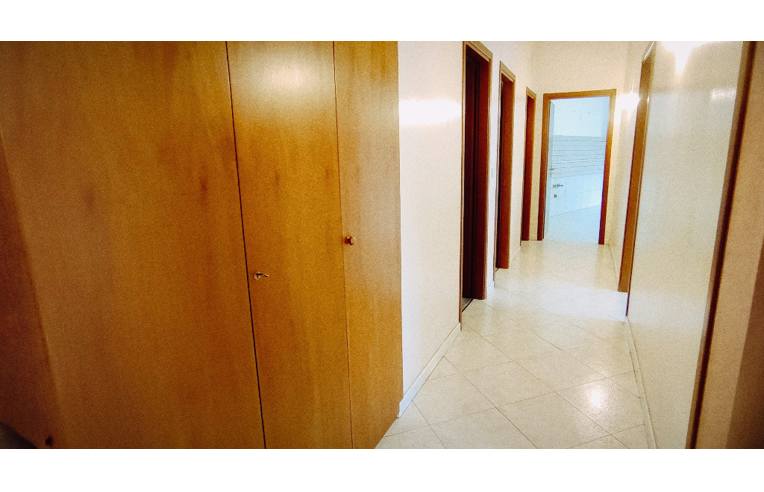 appartamento in vendita ad Aci Catena