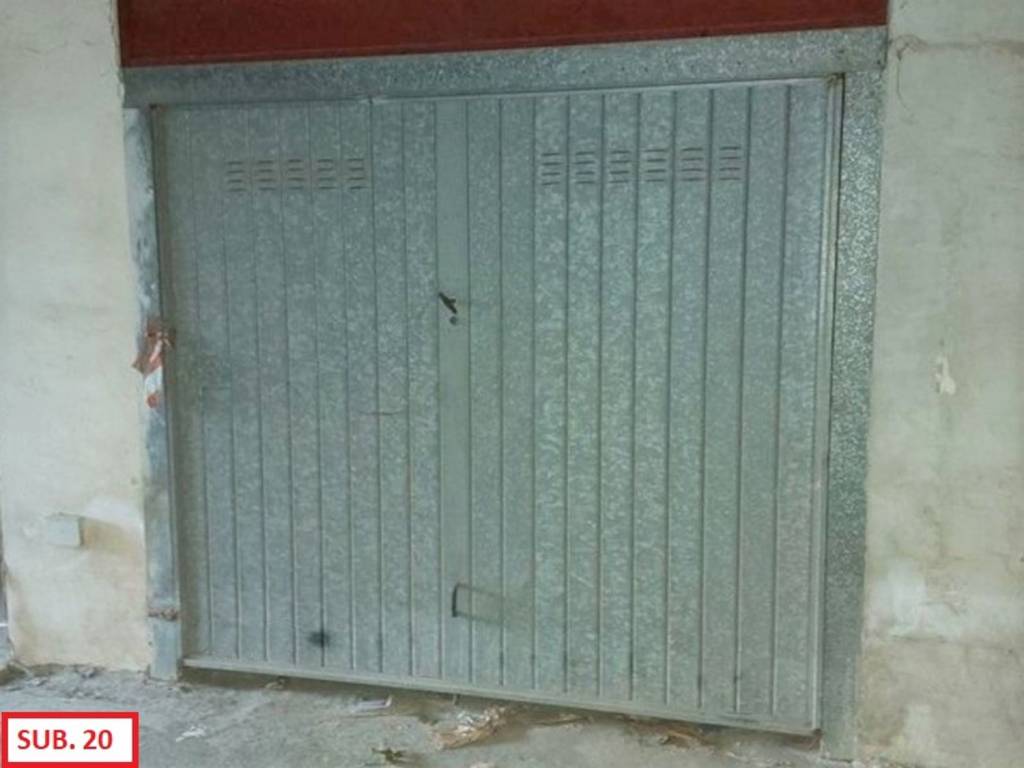 appartamento in vendita ad Aci Catena in zona Vampolieri