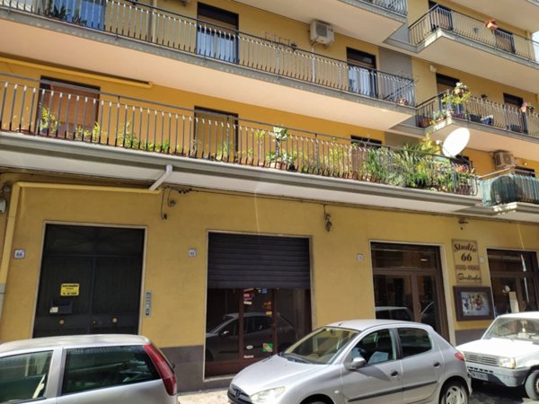 appartamento in vendita ad Aci Catena