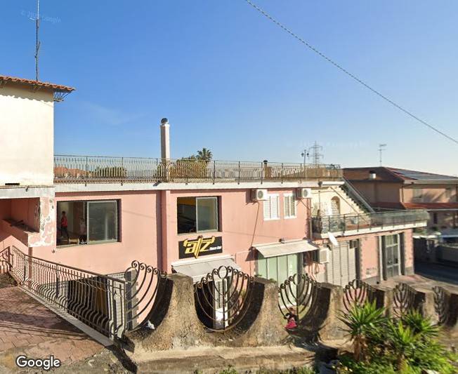 negozio in vendita ad Aci Catena