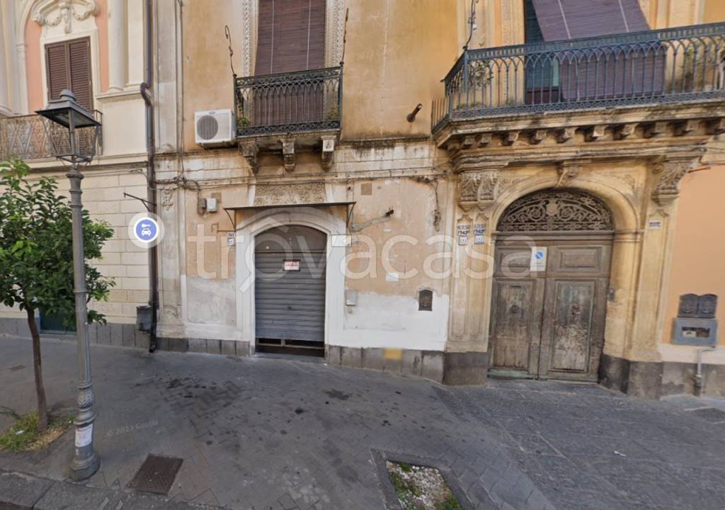 appartamento in vendita ad Aci Catena