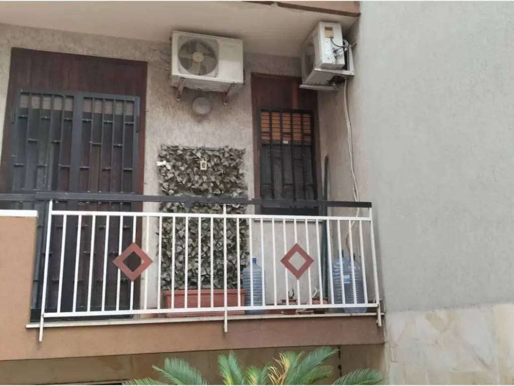 appartamento in vendita ad Aci Catena