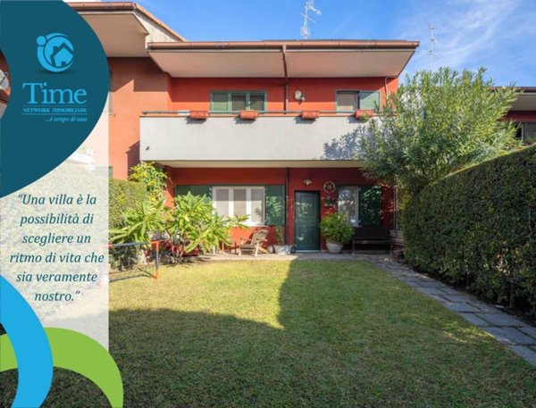 casa indipendente in vendita ad Aci Catena