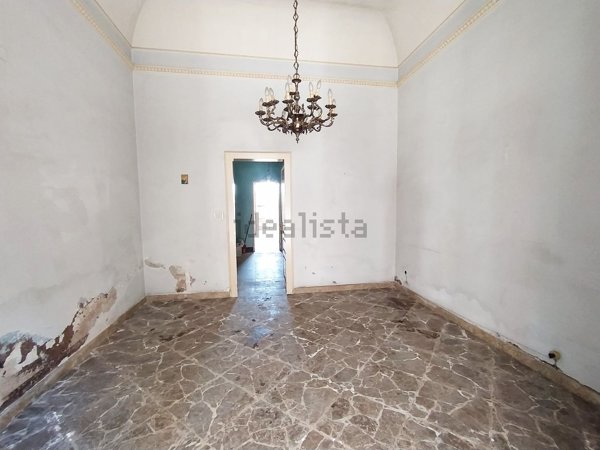 appartamento in vendita ad Aci Catena