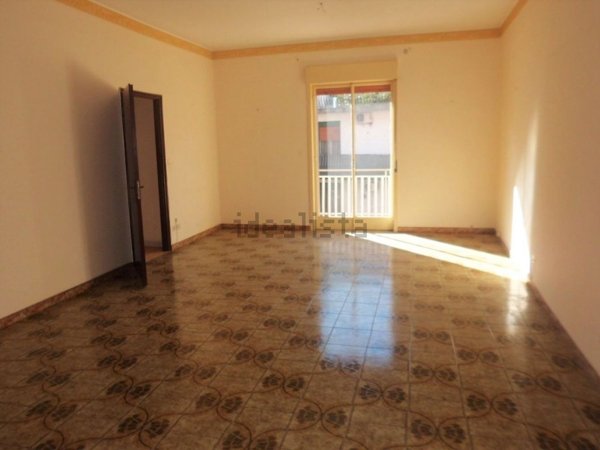 appartamento in vendita ad Aci Catena