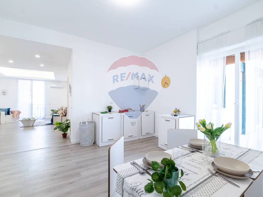 appartamento in vendita ad Aci Catena