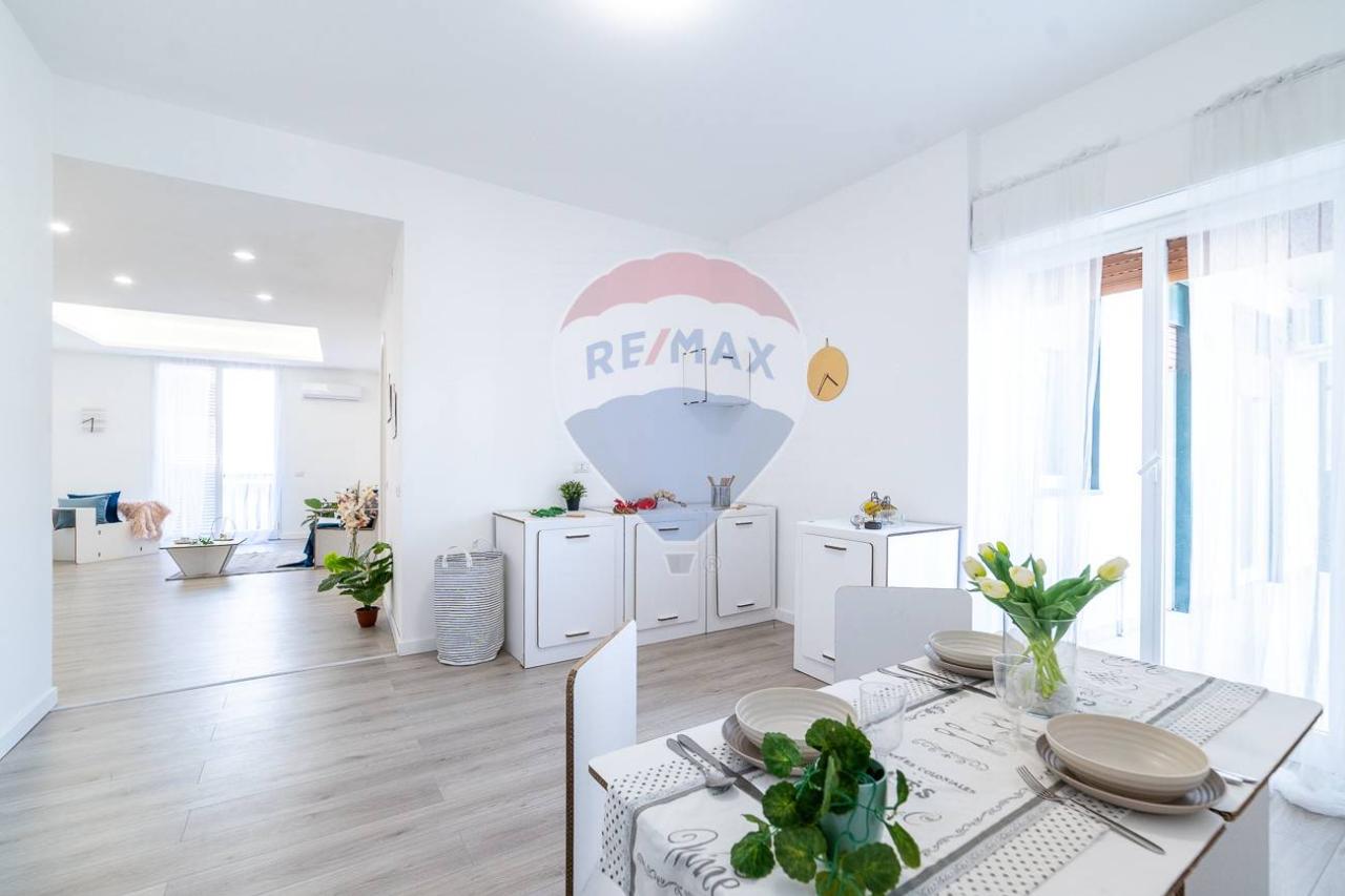 appartamento in vendita ad Aci Catena