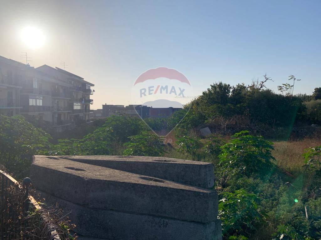 terreno agricolo in vendita ad Aci Catena