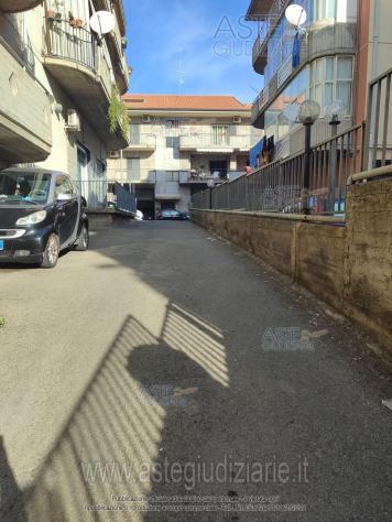 terreno edificabile in vendita ad Aci Catena