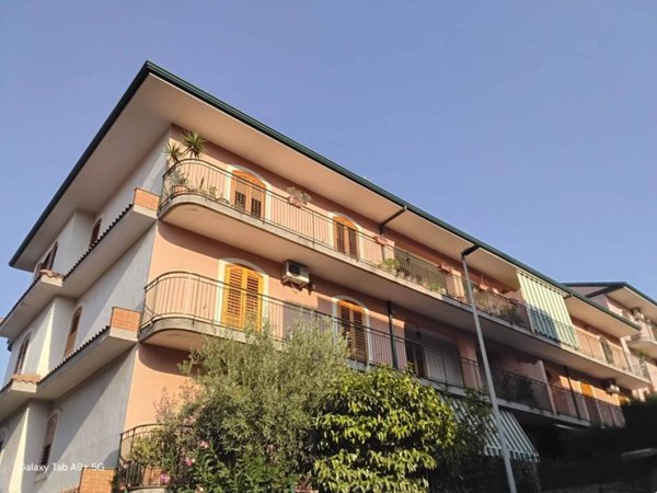 appartamento in vendita ad Aci Catena in zona Aci San Filippo