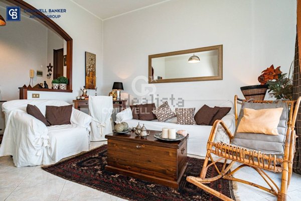 appartamento in vendita ad Aci Catena in zona Aci San Filippo