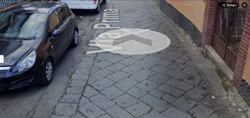 appartamento in vendita ad Aci Catena