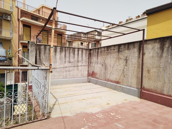 casa indipendente in vendita ad Aci Catena