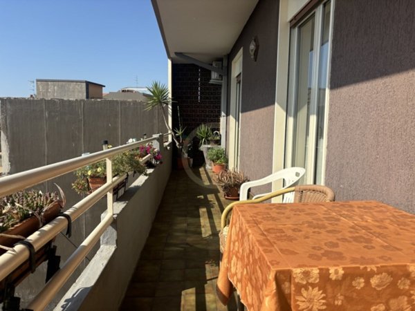 appartamento in vendita ad Aci Catena