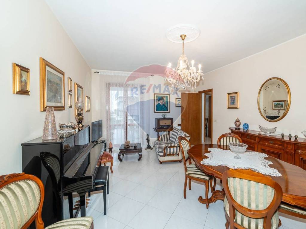 appartamento in vendita ad Aci Catena in zona San Nicolò