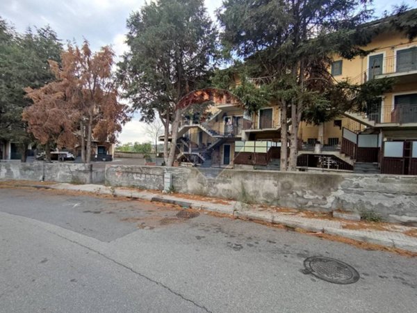 appartamento in vendita ad Aci Catena