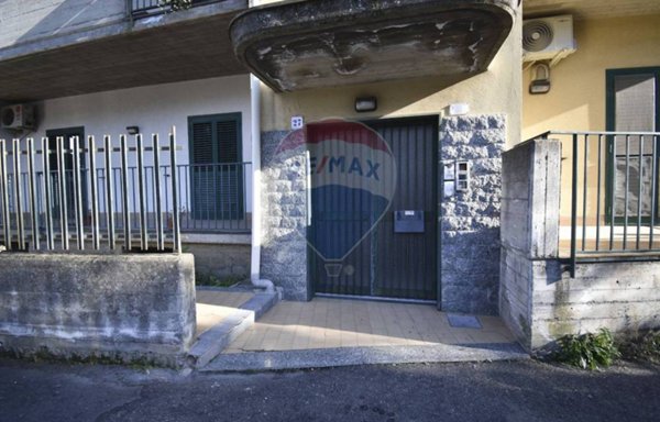 appartamento in vendita ad Aci Catena