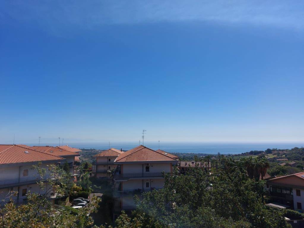 appartamento in vendita ad Aci Catena in zona San Nicolò