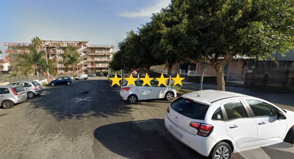 appartamento in vendita ad Aci Catena