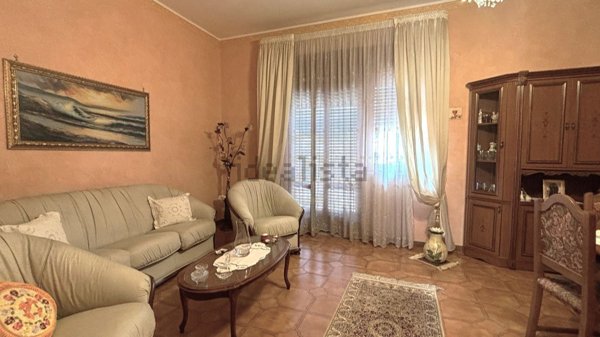 appartamento in vendita ad Aci Catena