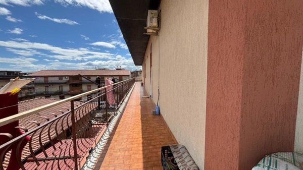 appartamento in vendita ad Aci Catena