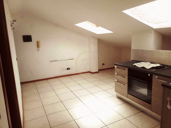 appartamento in vendita ad Aci Catena