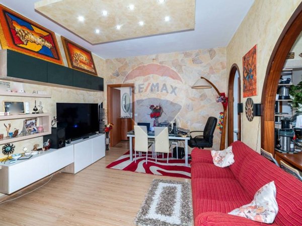 appartamento in vendita ad Aci Catena