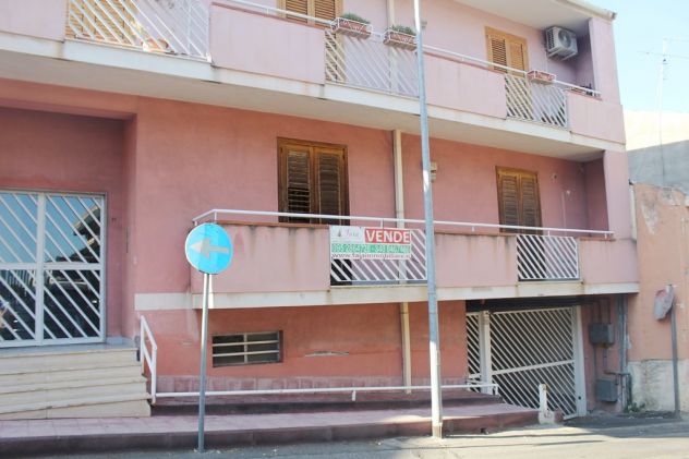 appartamento in vendita ad Aci Catena