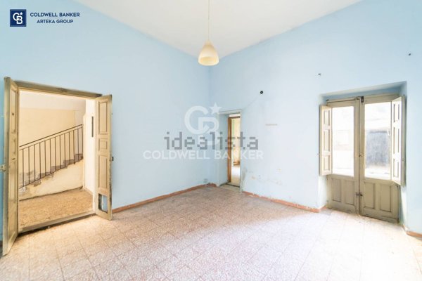 casa indipendente in vendita ad Aci Catena