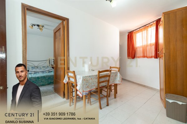 casa indipendente in vendita ad Aci Catena
