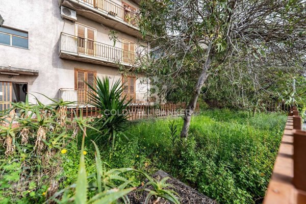 appartamento in vendita ad Aci Catena