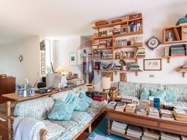casa indipendente in vendita ad Aci Catena