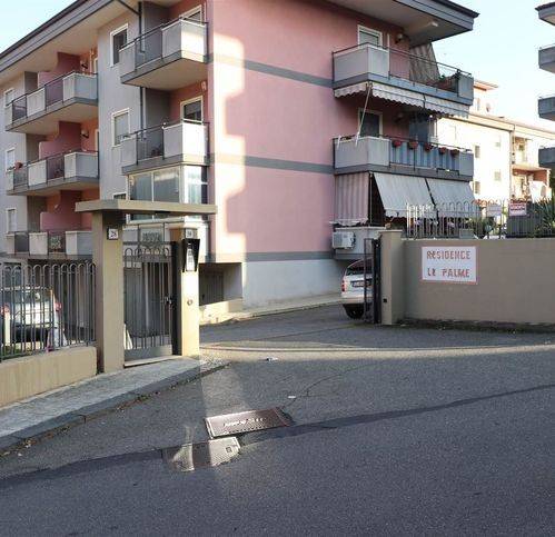 appartamento in vendita ad Aci Catena in zona Aci San Filippo