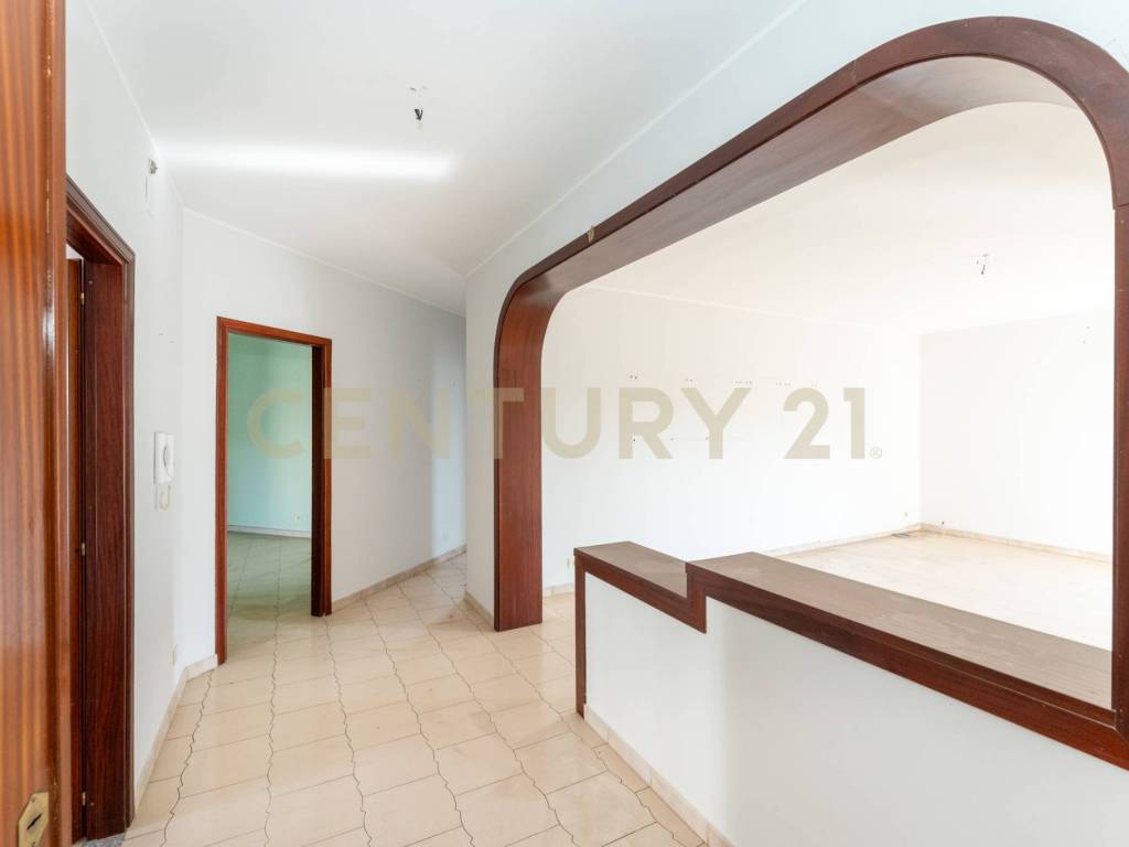 appartamento in vendita ad Aci Catena