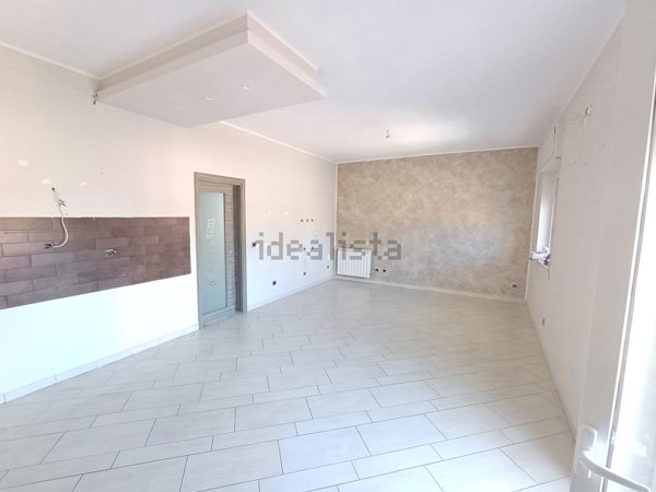 appartamento in vendita ad Aci Catena