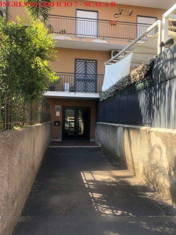 appartamento in vendita ad Aci Catena