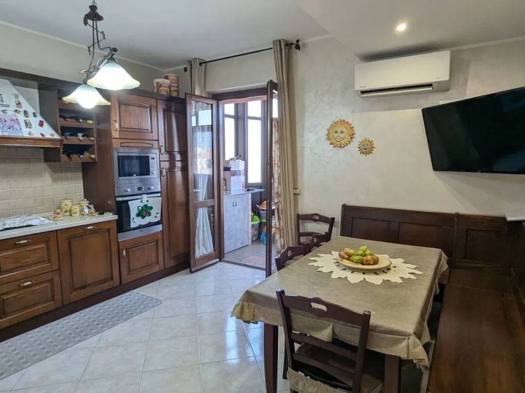 appartamento in vendita ad Aci Catena