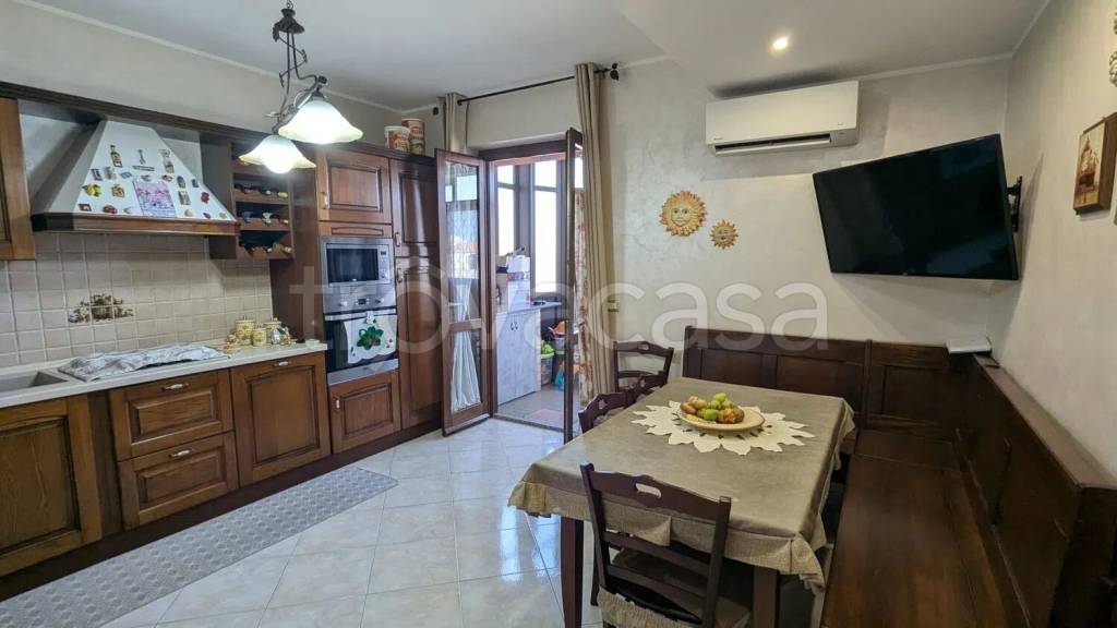 appartamento in vendita ad Aci Catena