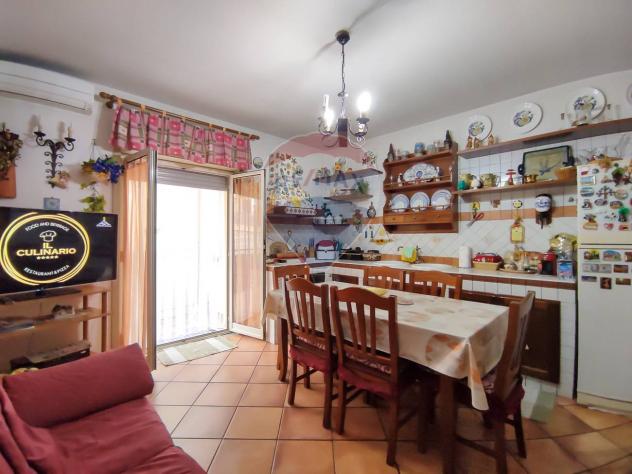 appartamento in vendita ad Aci Catena