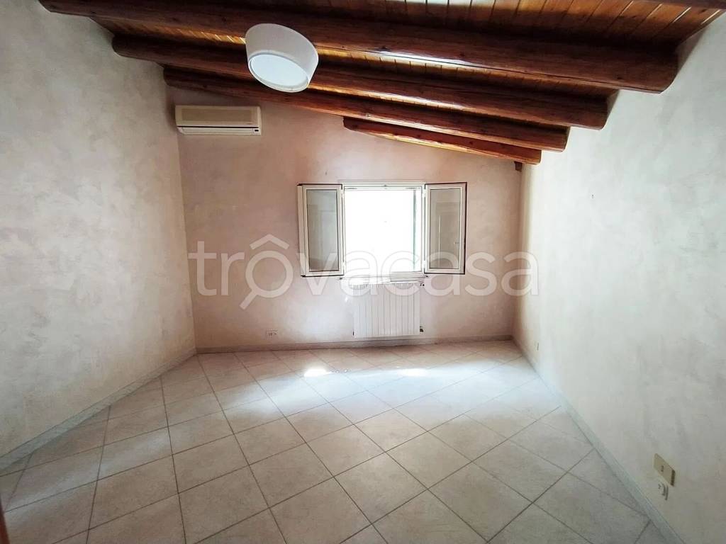 casa indipendente in vendita ad Aci Catena