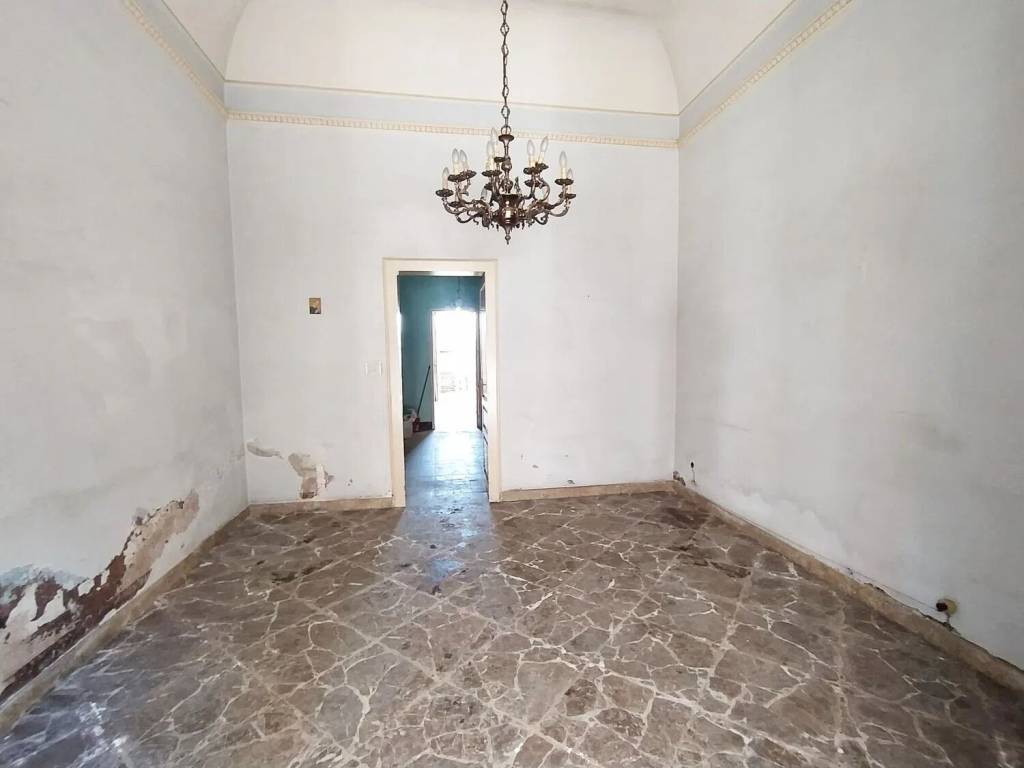 casa indipendente in vendita ad Aci Catena